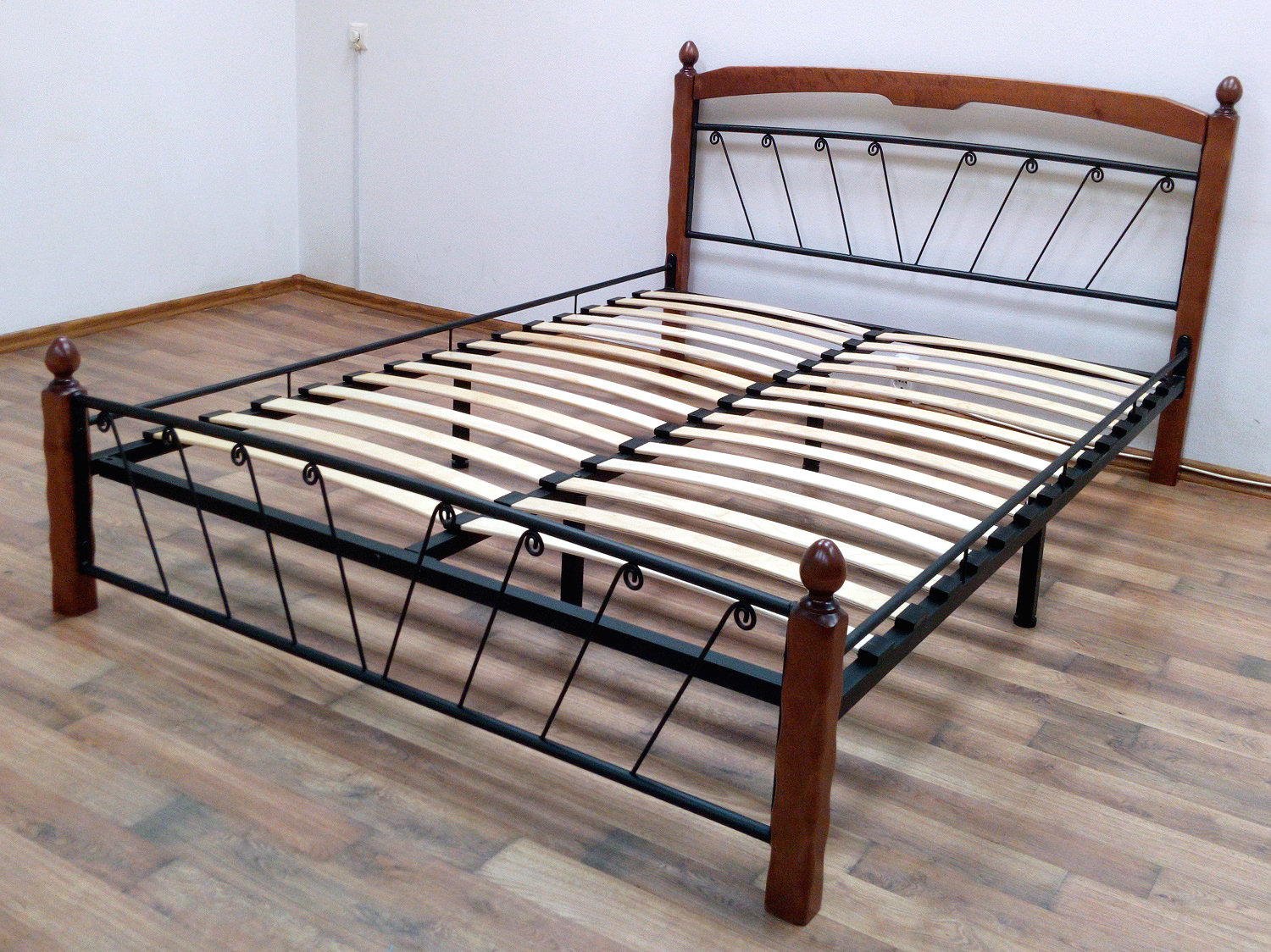 Кровать "Муза 1" чёрный/махагон
